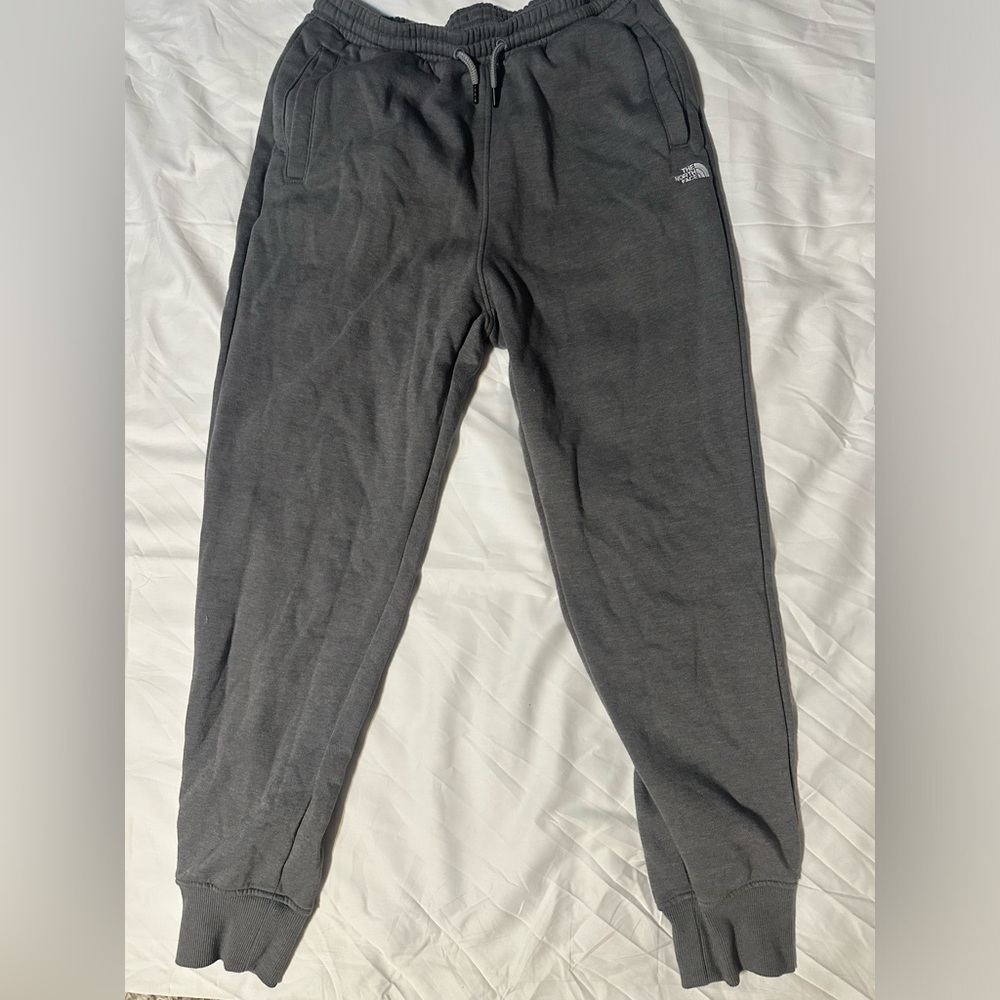 Men’s North Face Joggers M